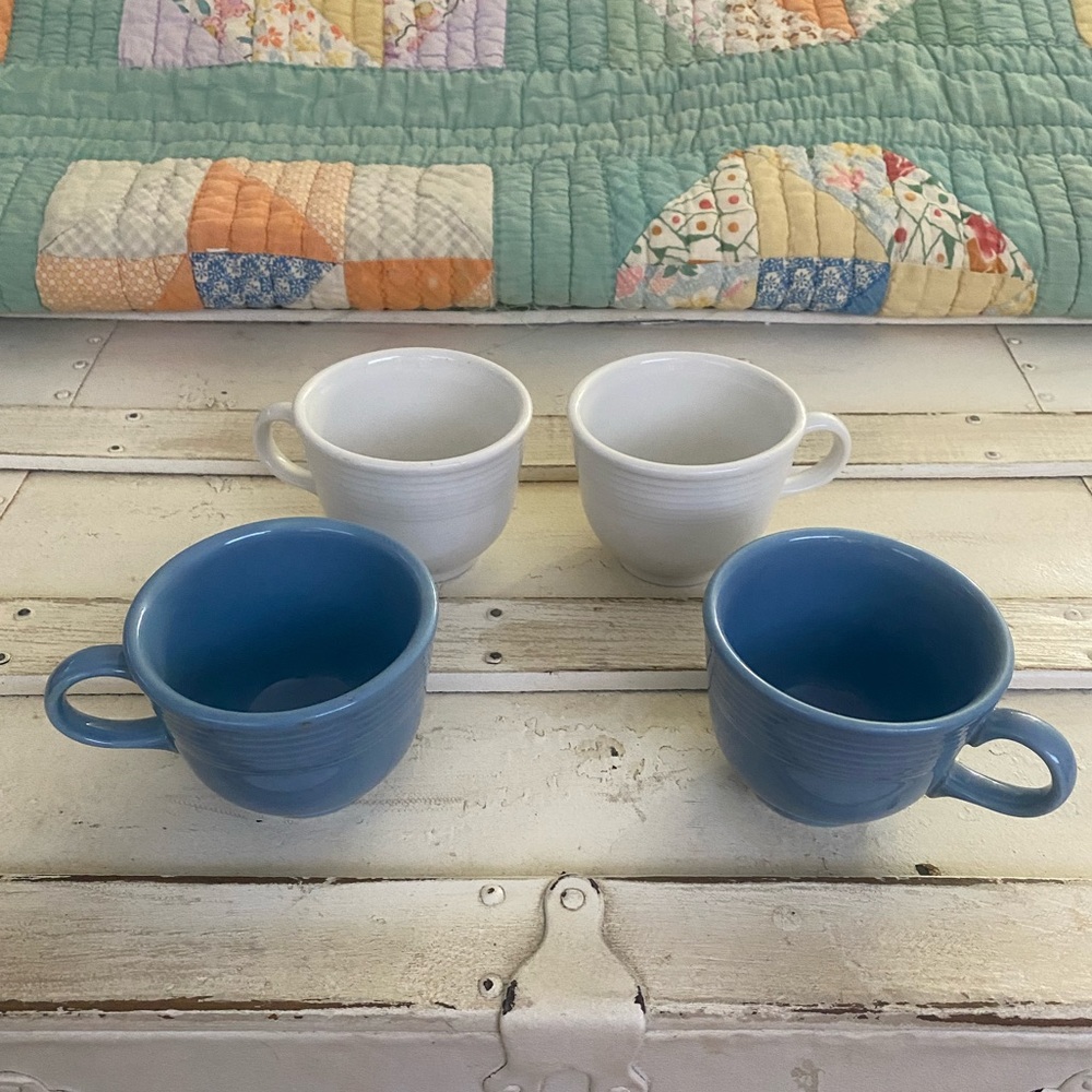 Colorful original vintage Fiesta Wares (4) cups